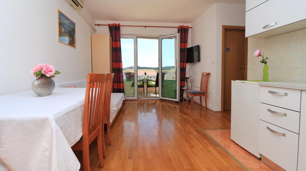 Central Beach Apartment Μακάρσκα Εξωτερικό φωτογραφία